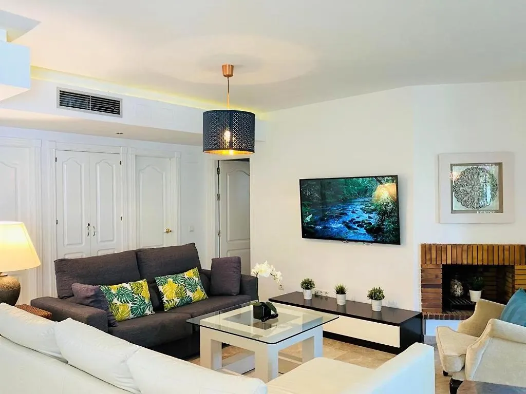 Los Naranjos Close To Puerto Banus Marbella Apartman