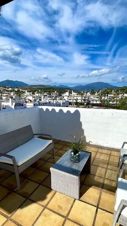 Los Naranjos Close To Puerto Banus Marbella Apartment