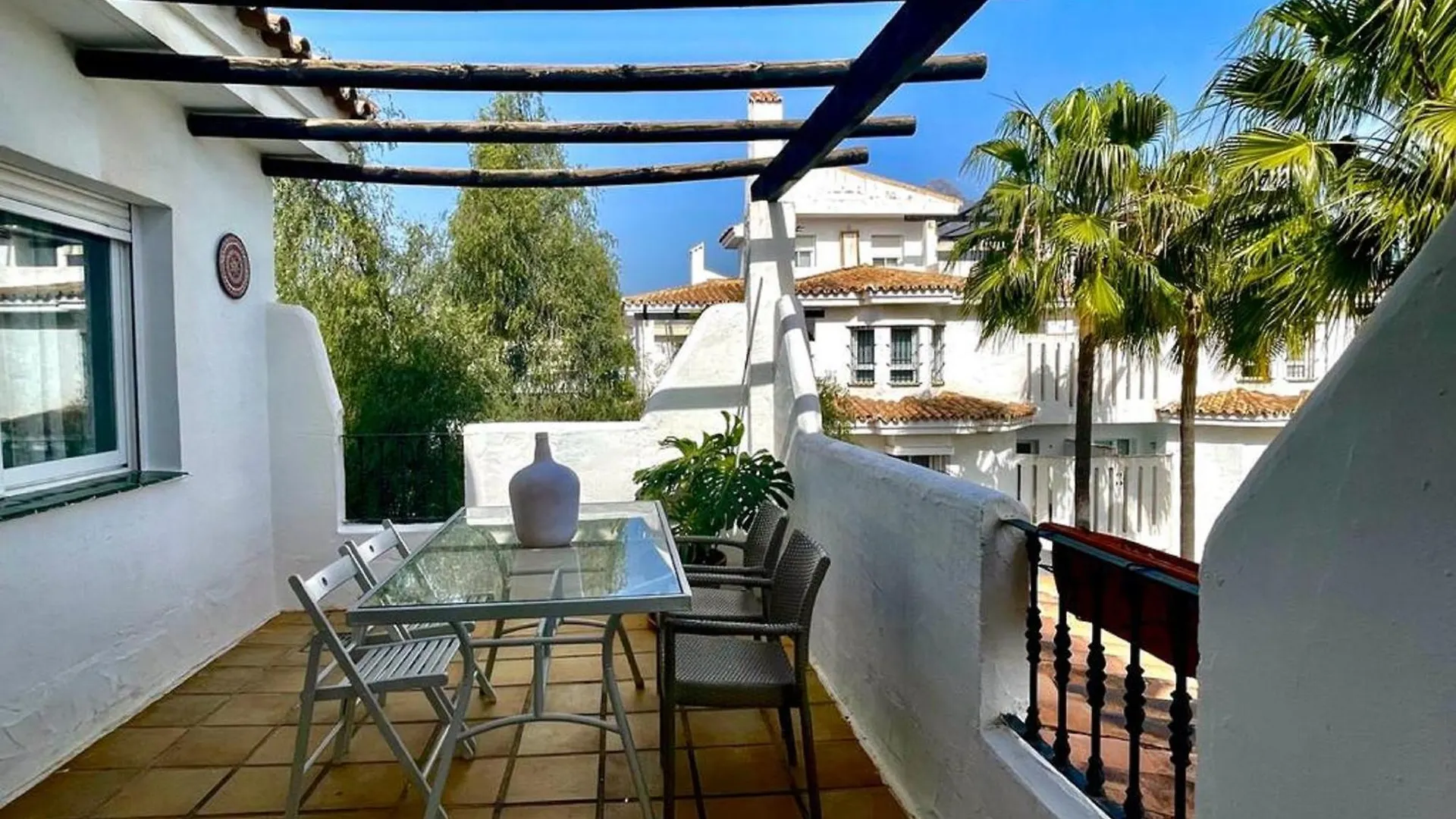 Los Naranjos Close To Puerto Banus Marbella Apartment