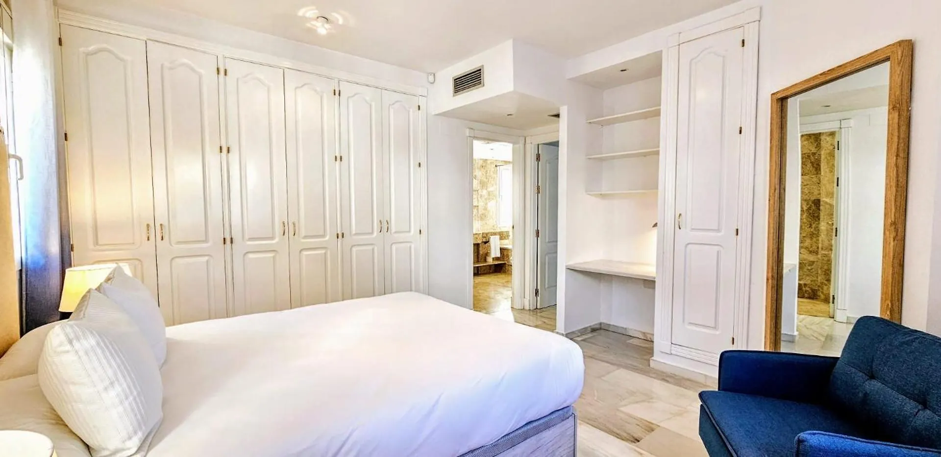 Los Naranjos Close To Puerto Banus Marbella Apartment