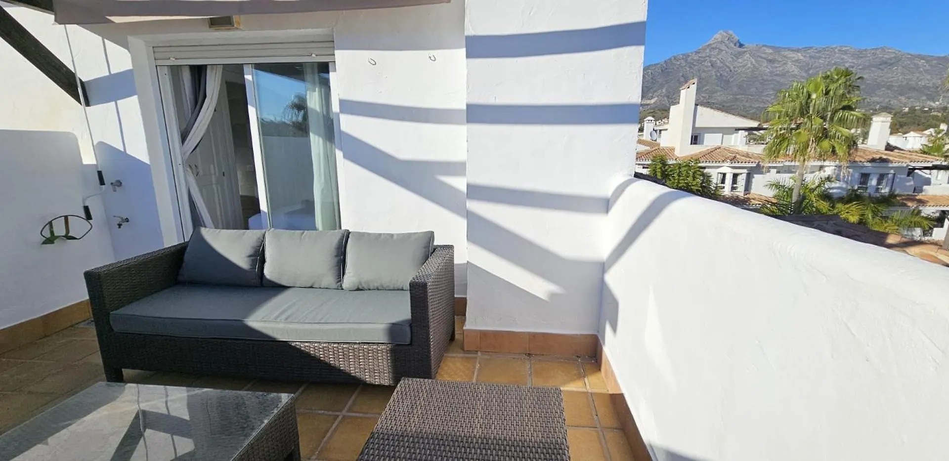 Apartment Los Naranjos Close To Puerto Banus Marbella