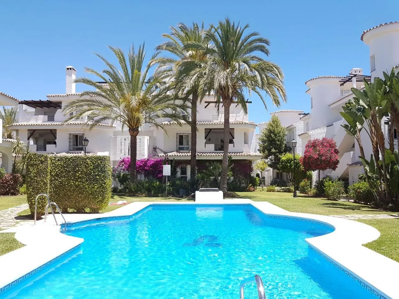Los Naranjos Close To Puerto Banus location